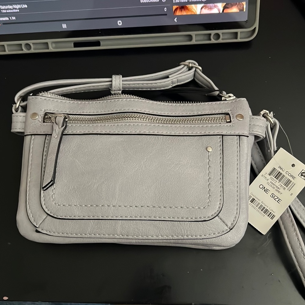 Brand new bag with tag still on it